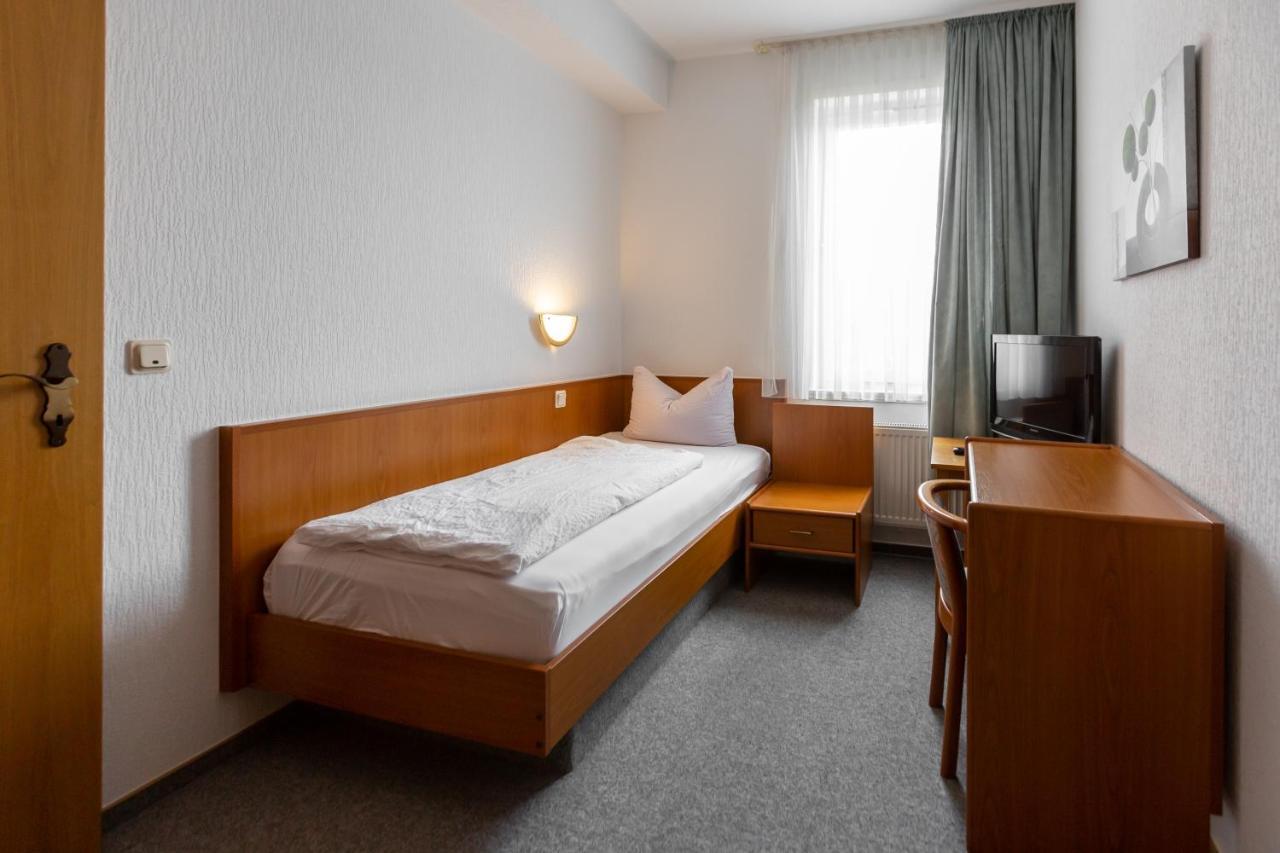 Hotel Froehlich-Hoeche ウスラー エクステリア 写真