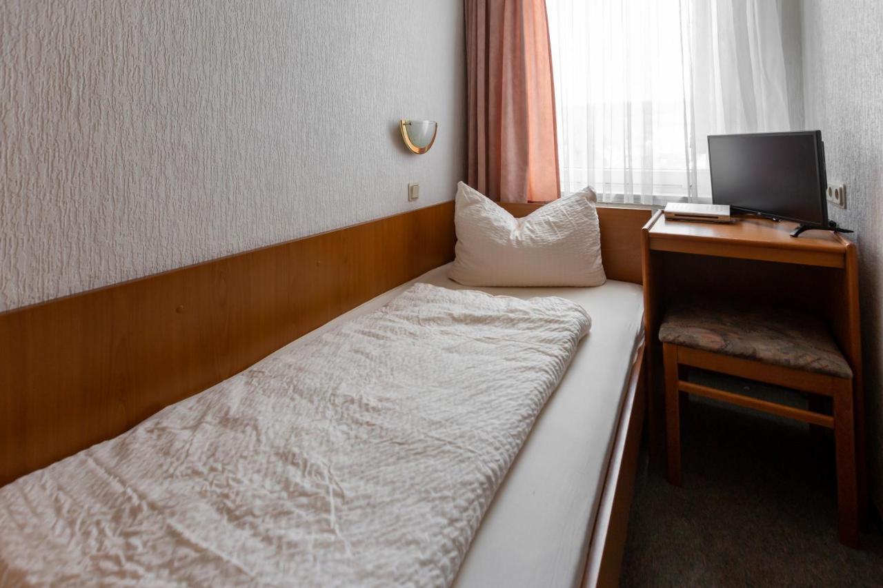 Hotel Froehlich-Hoeche ウスラー エクステリア 写真