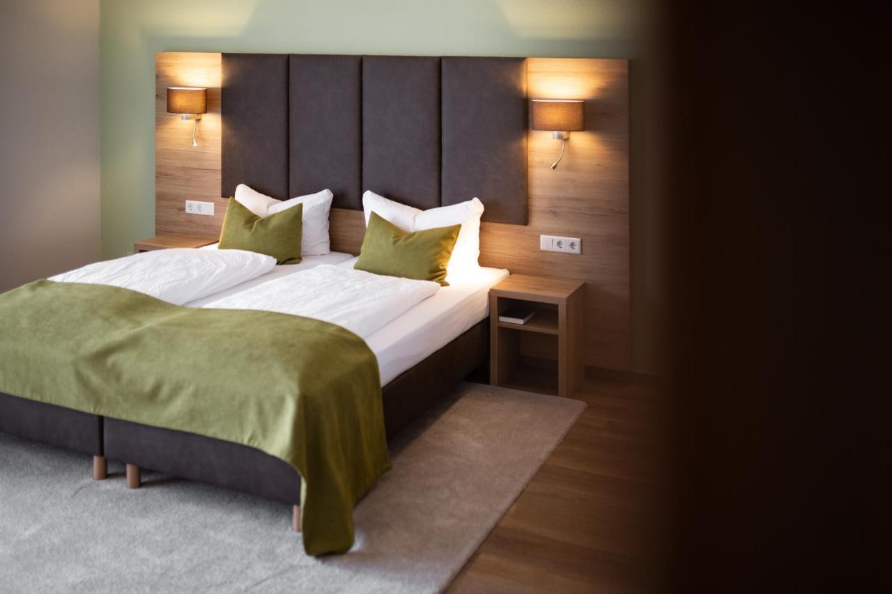 Hotel Froehlich-Hoeche ウスラー エクステリア 写真