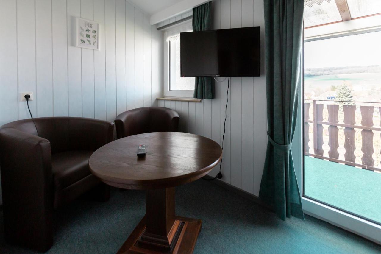 Hotel Froehlich-Hoeche ウスラー エクステリア 写真